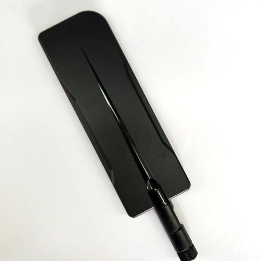 Wide Blade Antenna